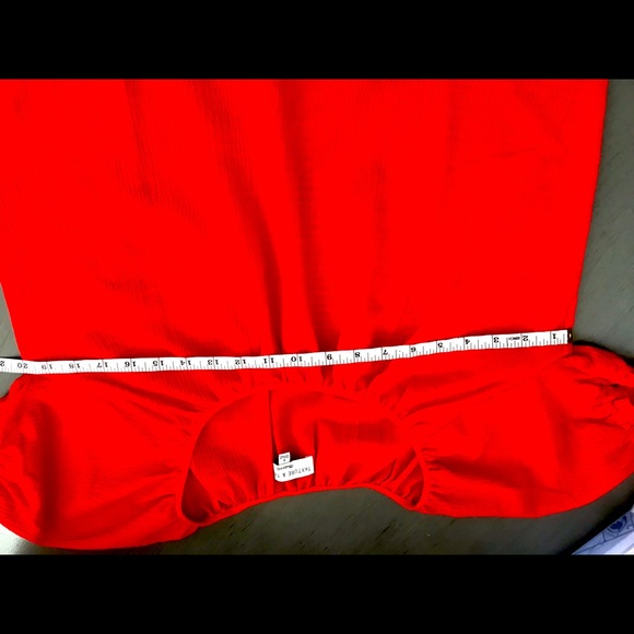 Red Top - Picture 7 of 7